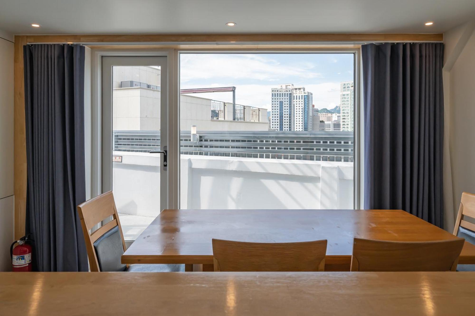 Namsan Story Nine Hotel Seoul Room photo