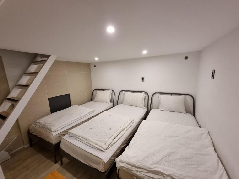 Namsan Story Nine Hotel Seoul Room photo